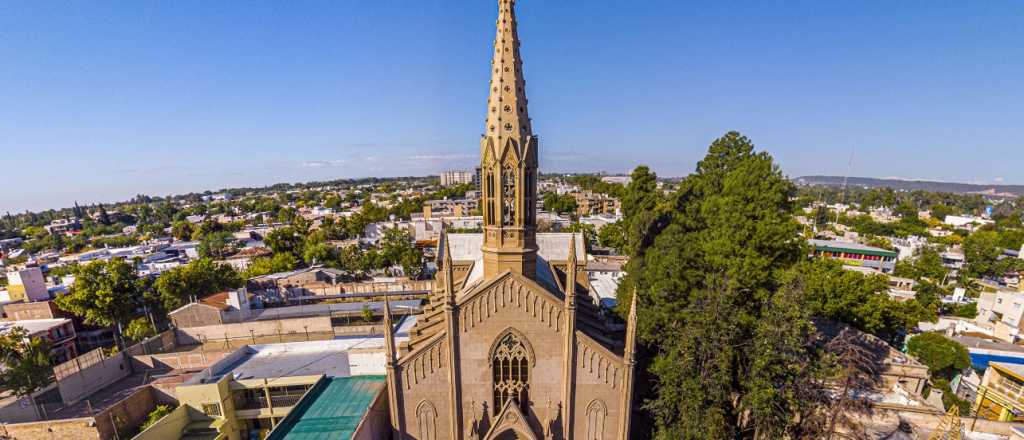 La parroquia San Vicente Ferrer fue nombrada "basílica" por el Vaticano