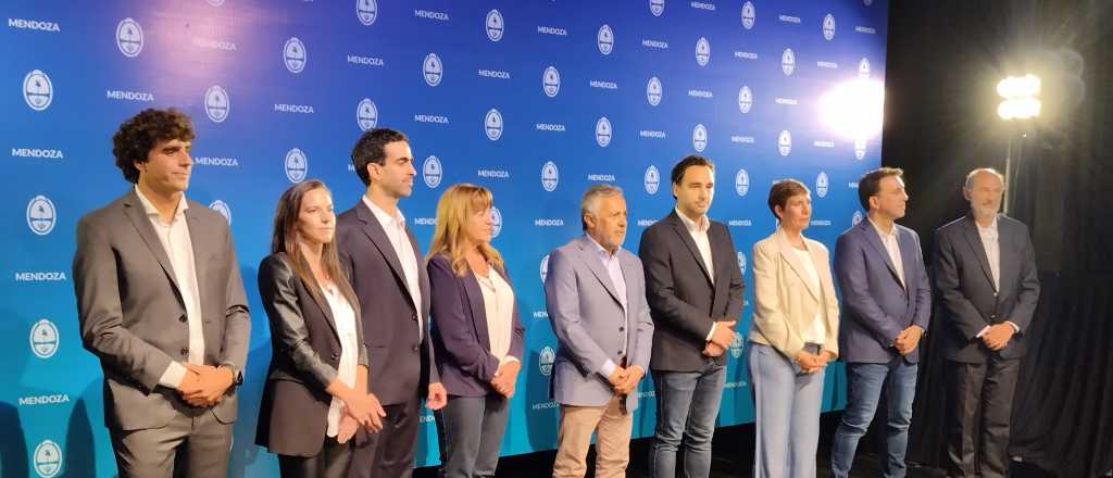 "Gestión, gestión y gestión": la premisa y desafío del equipo de Cornejo