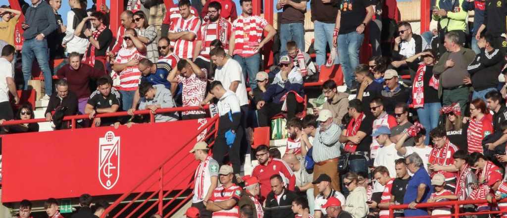 Conmoción en España: un hincha murió en la tribuna en pleno partido