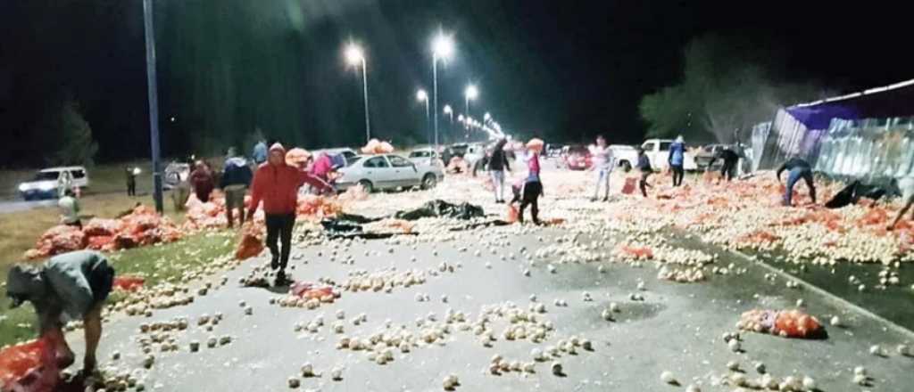 Robaron 26 toneladas de cebolla de un camión que había salido de Mendoza