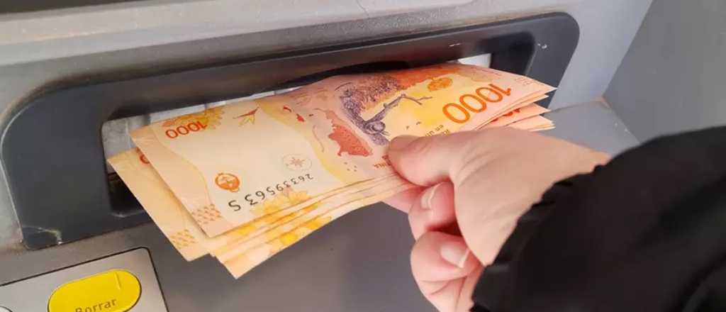 Bancarios arreglaron 40% de suba en diciembre y cobrarán más de $1 millón