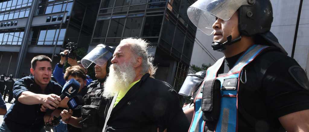 Dos detenidos durante protesta de organizaciones sociales en CABA