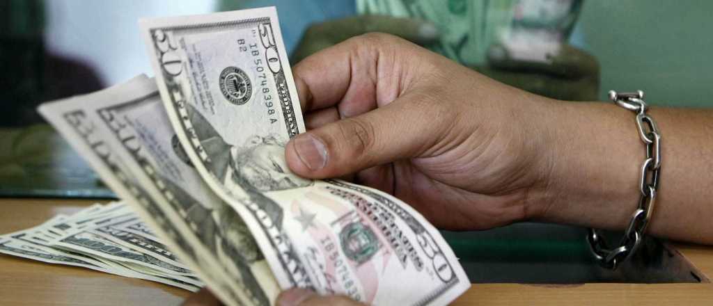 Este lunes el dólar cotiza sin grandes cambios