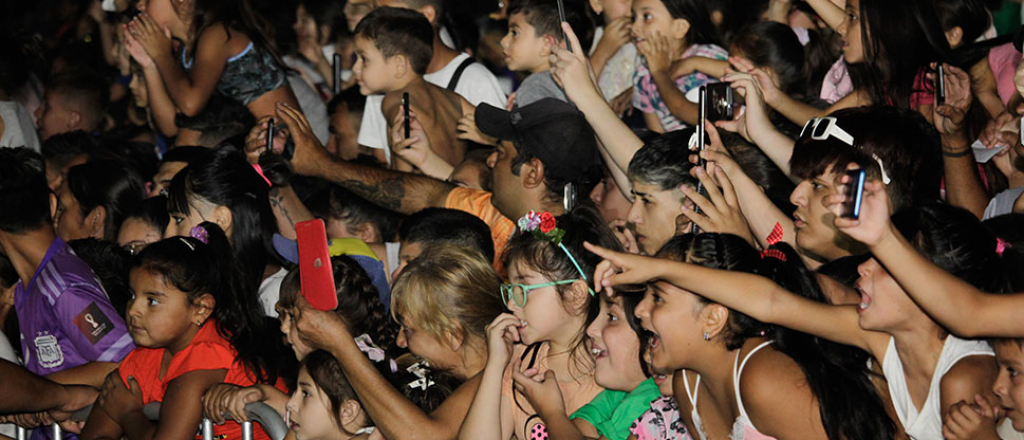 La ilusión se renueva con la llegada de Los Reyes Magos en Godoy Cruz