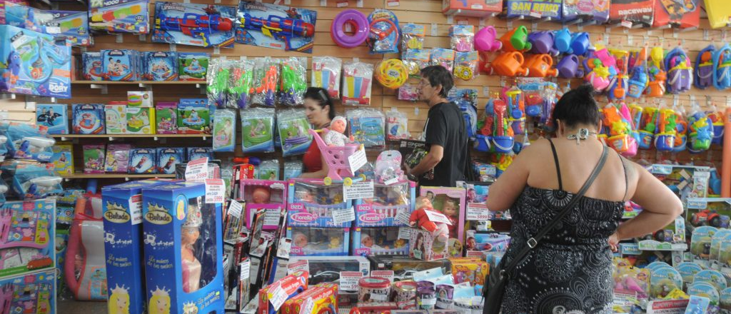 Esperando a los Reyes: comerciantes mendocinos ofrecen cuotas sin interés