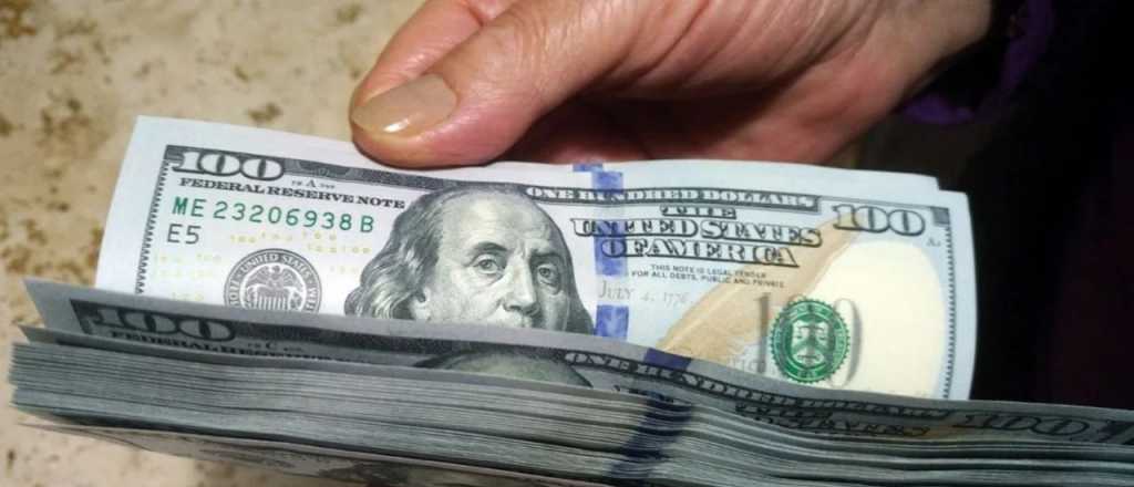 El dólar blue subió $25 y los financieros también dieron un salto