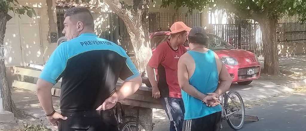 "Rateros" robaban rejas del zanjón de Los Ciruelos en un carrito y los atraparon