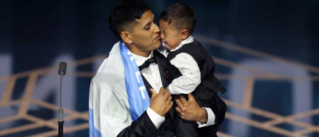 Un hincha argentino ganó el premio The Best al "Fanático del Año"