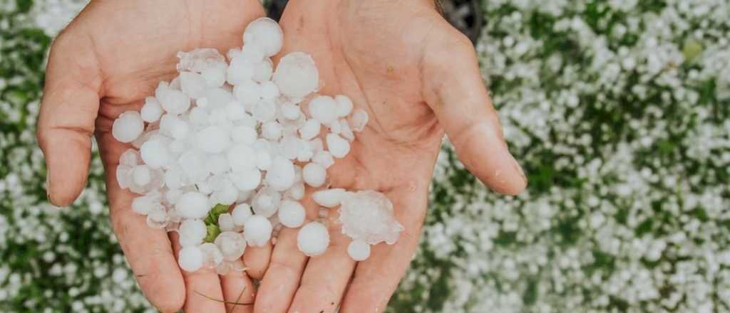 Después del Zonda, cayó granizo en varias zonas de Mendoza