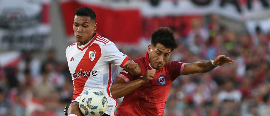 River visita a Barracas Central en cancha de Lanús