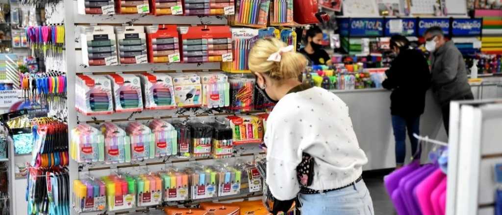 Los útiles escolares tienen precios exorbitantes para los flacos bolsillos