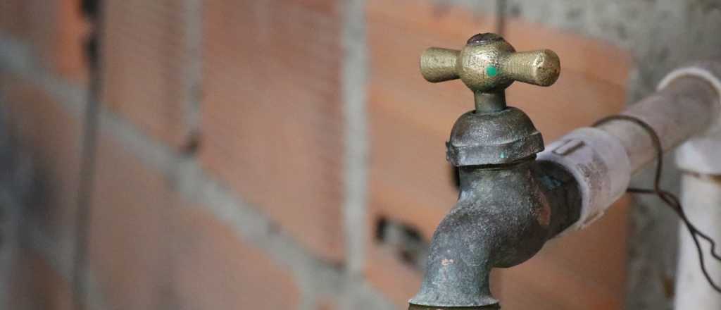 Por la tormenta puede faltar agua en el Gran Mendoza: qué zonas son las afectadas