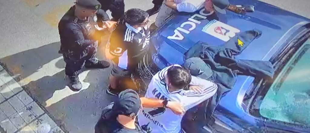 Los doce hinchas del Colo Colo detenidos serán trasladados al penal