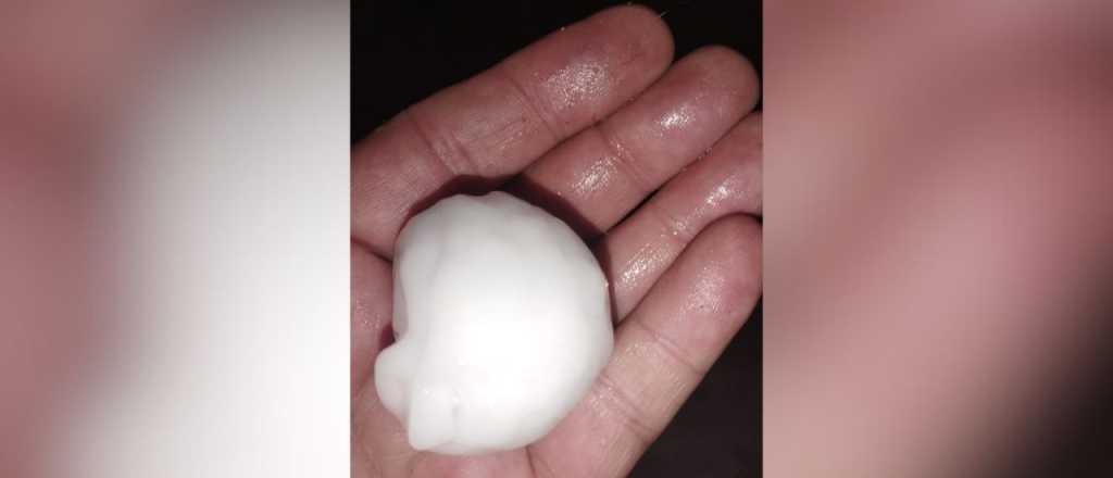 Videos: fuerte tormenta con granizo afectó a varias zonas de Mendoza