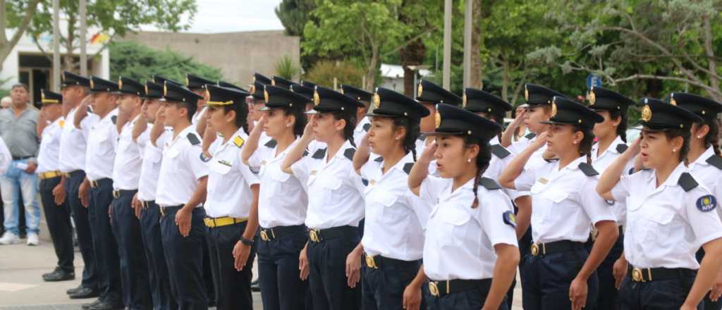 Mendoza incorporará a 241 nuevos policías