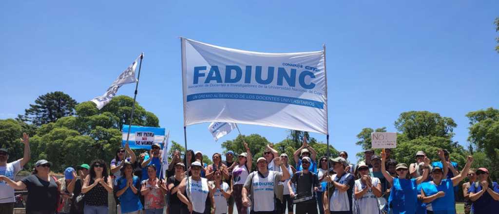 Este jueves paran los docentes universitarios de la UNCuyo