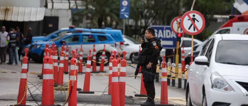 Un tirador tomó a 18 rehenes en la terminal principal de Río de Janeiro