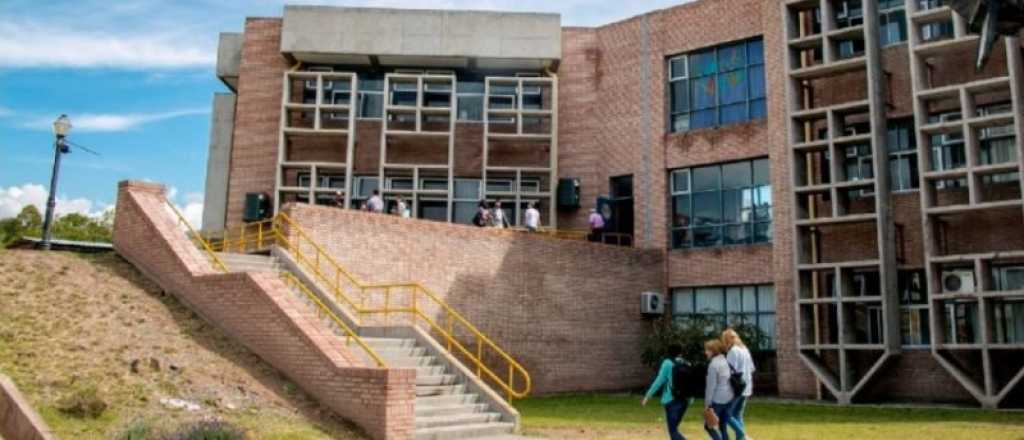 La UNCuyo también suspendió las clases del turno mañana