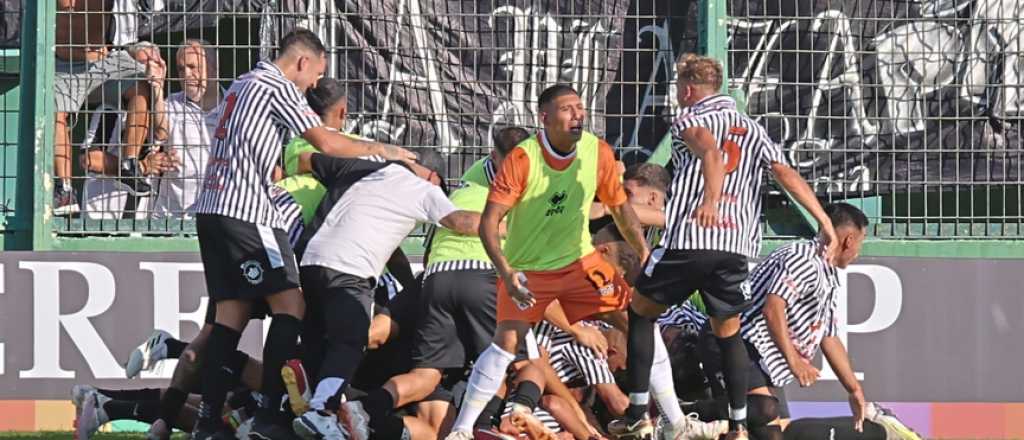 El Porvenir hizo historia ante Lanús y podría ser rival del Tomba