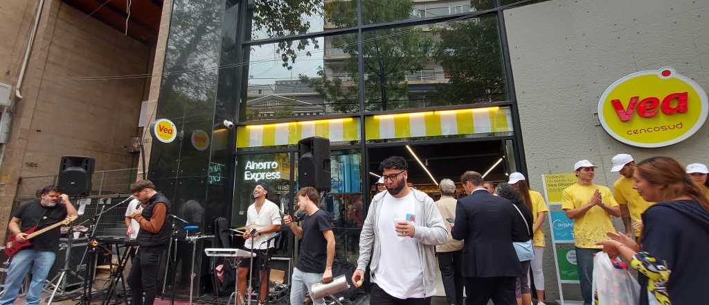 Otro gran supermercado abre locales express en pleno centro