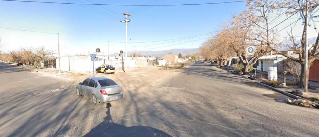 Dos motochorros lo bajaron del auto y se lo robaron