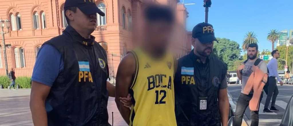 Un hombre intentó ingresar a Casa Rosada armado con un machete