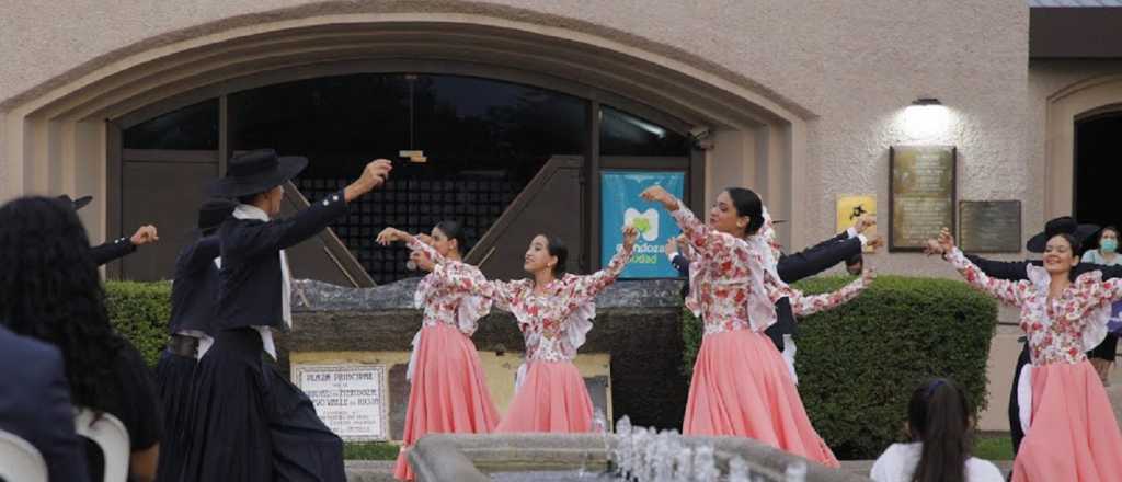 Propuesta en Ciudad: tardes de Folclore en la Plaza Pedro del Castillo