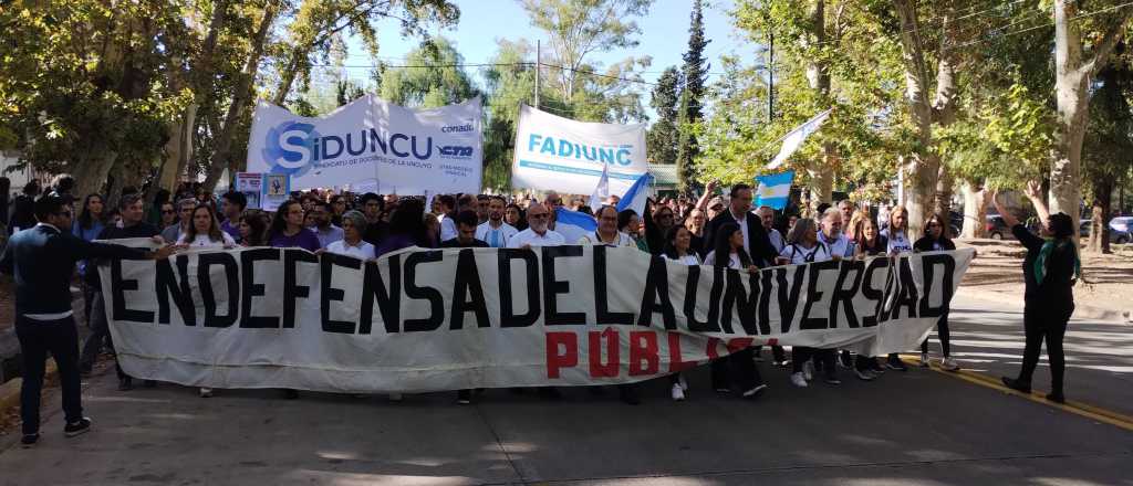 Rectores de universidades volverán a marchar el 2 de octubre contra el ajuste