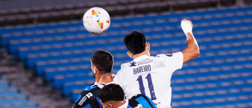 Video: San Lorenzo perdió sobre la hora con un gol insólito