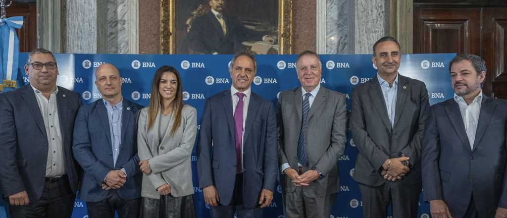 Lanzaron el nuevo "Previaje": Scioli presentó "Viajá + con BNA"