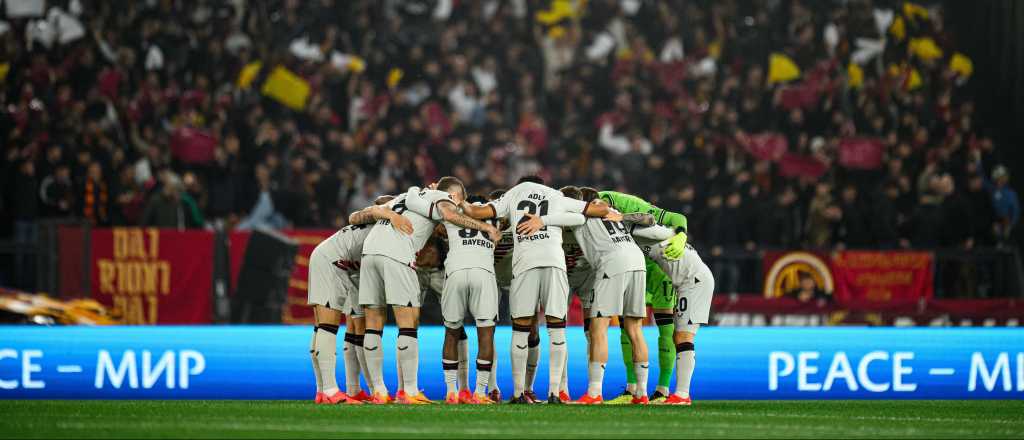 El Leverkusen de Palacios venció a la Roma y acaricia la final