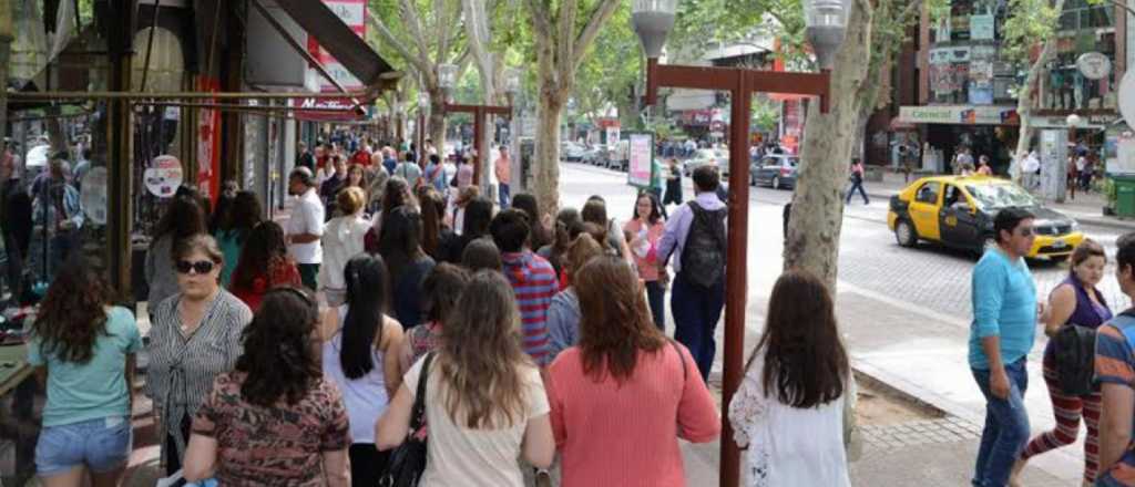 Así funcionarán los comercios del Centro por los próximos feriados