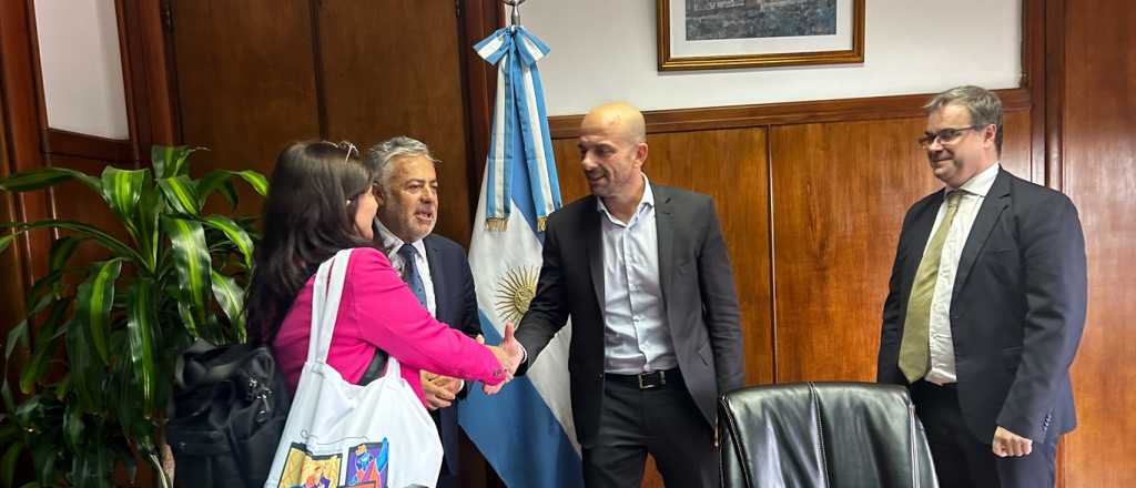 Cornejo le planteó a Nación la necesidad de dos obras importantes