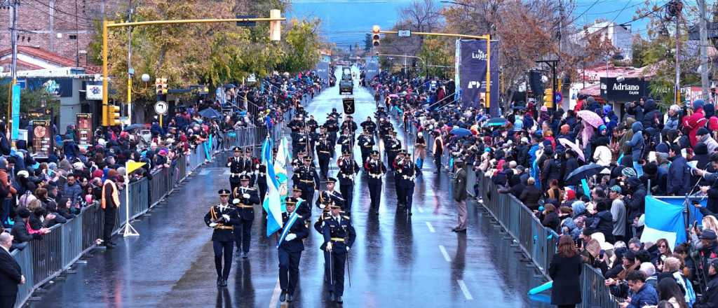 Gran Desfile por los 169 años de Luján de Cuyo