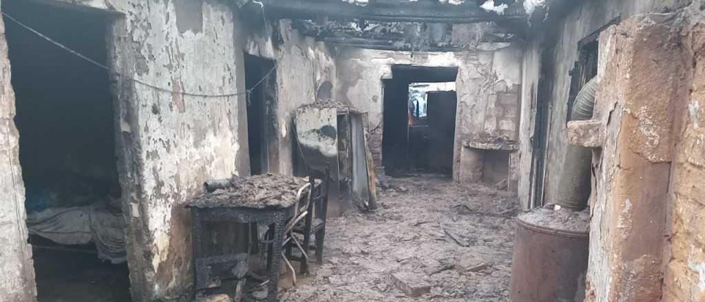 Una chica de 15 años murió al incendiarse una vivienda en General Alvear