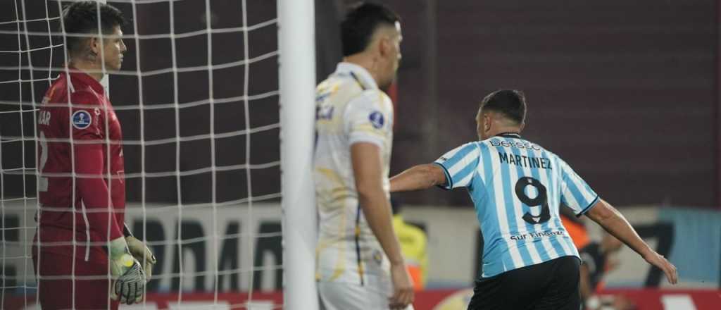 Racing goleó a Sportivo Luqueño y terminó primero en su grupo