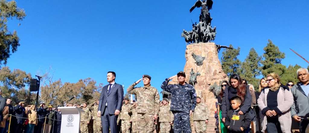 Fotos y videos: así fue el acto por el Día del Ejército en el Cerro de la Gloria