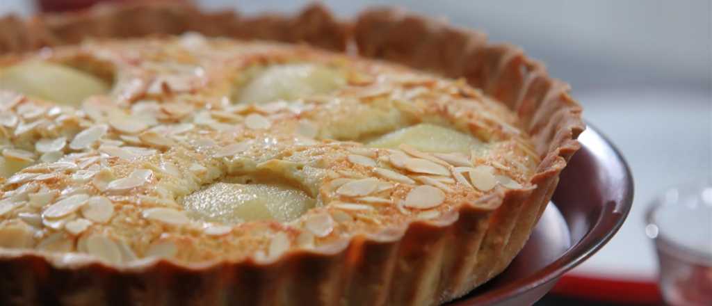 Torta de peras húmeda y rica