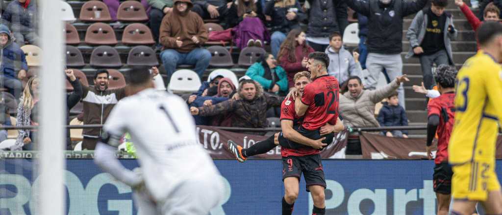 Boca jugó mal y perdió con Platense, que festejó su primer triunfo