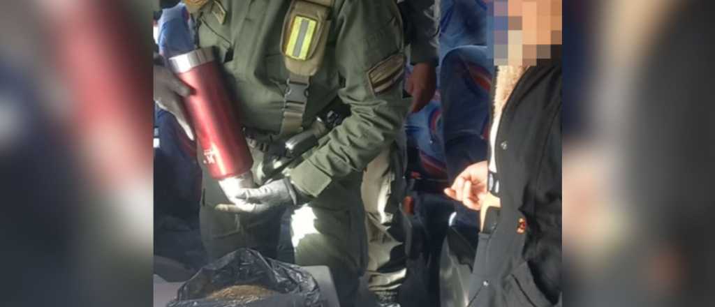 Una mujer detenida por querer ingresar a Mendoza 1 kilo de cocaína en pañales