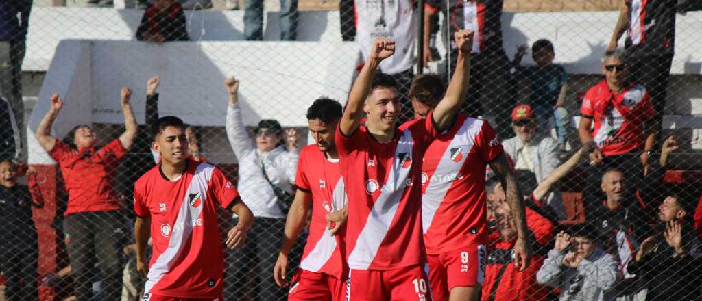 Maipú venció a Estudiantes (BA) y se metió en zona de Reducido