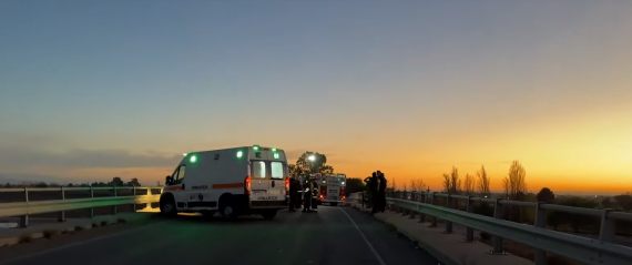 Quedó mal herida luego de un accidente en el Acceso Este