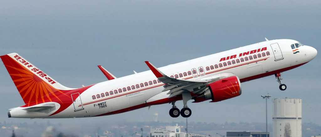 Video: dos aviones casi chocan en el aeropuerto de Mumbai