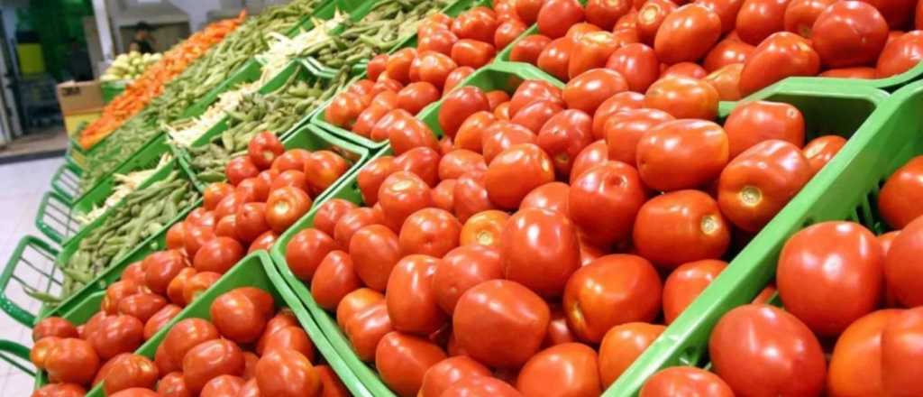 El kilo de tomate se vende a $6.000 en Mendoza