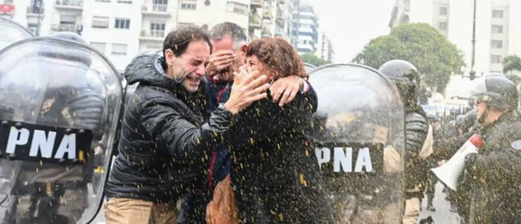 Milei festejó la represión de "terroristas" ante un "intento de golpe de Estado"