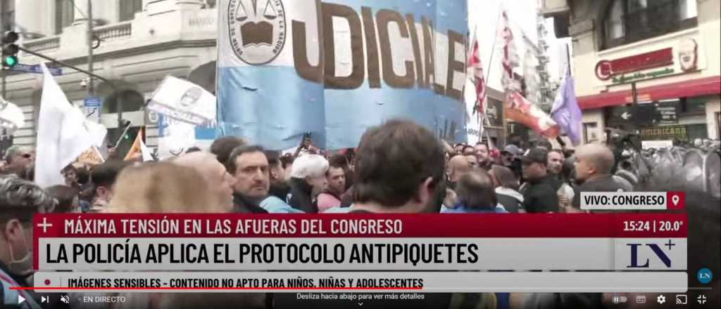 Aliado de De Marchi, afuera del Congreso contra la Ley Bases