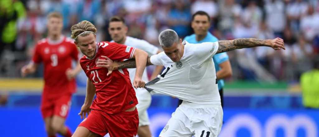 Dinamarca y Eslovenia igualaron en su debut en la Eurocopa