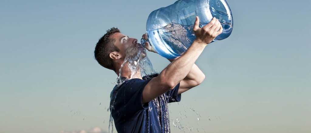 Qué cantidad de agua es verdaderamente recomendable tomar por día