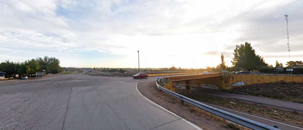 Fue a vender un casco y terminó baleado, en Luján