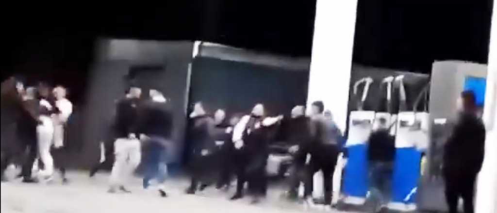 Video: escandalosa pelea en Malargüe a la salida de un boliche